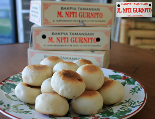 Bakpia M. Niti Gurnito